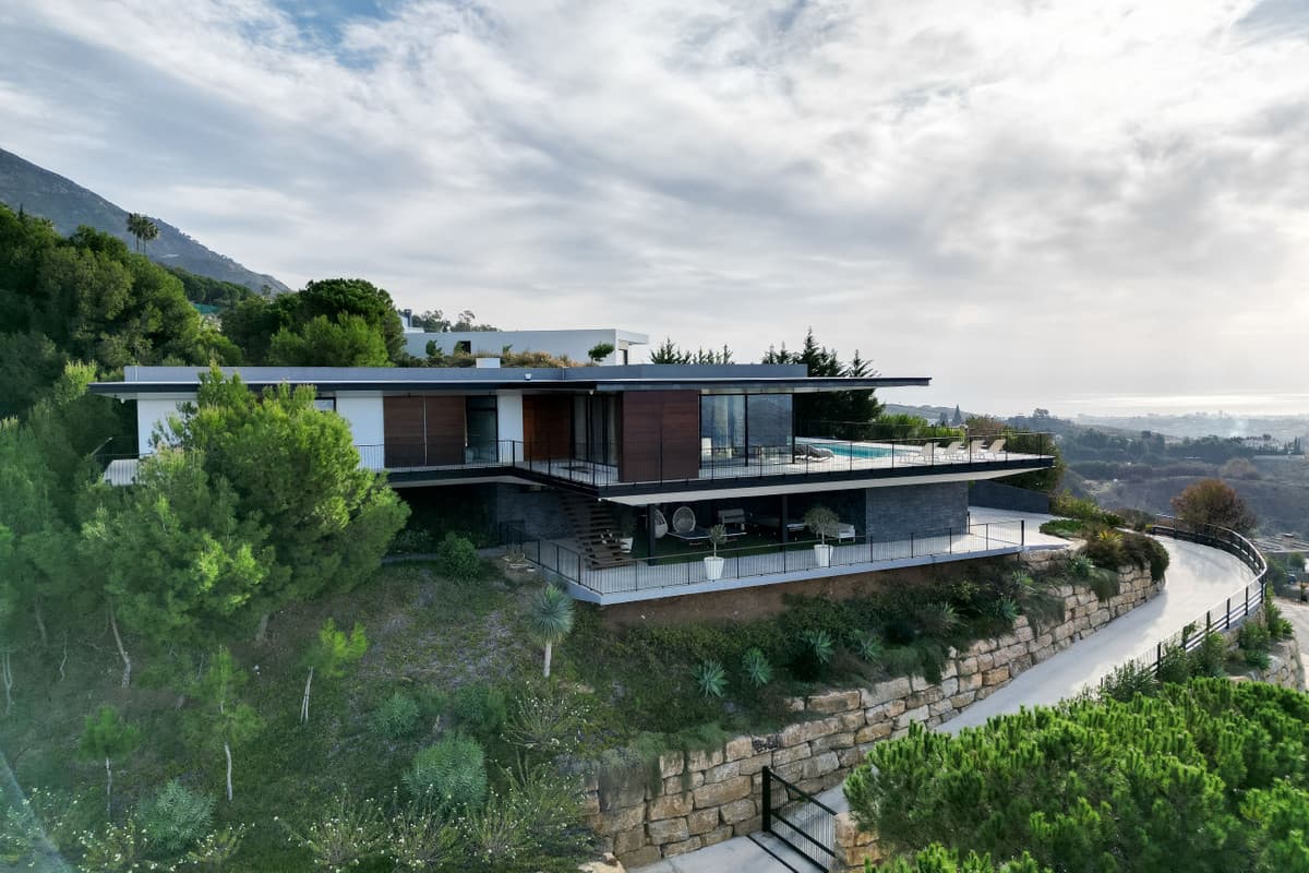 4-bedroom Detached Villa in Valtocado